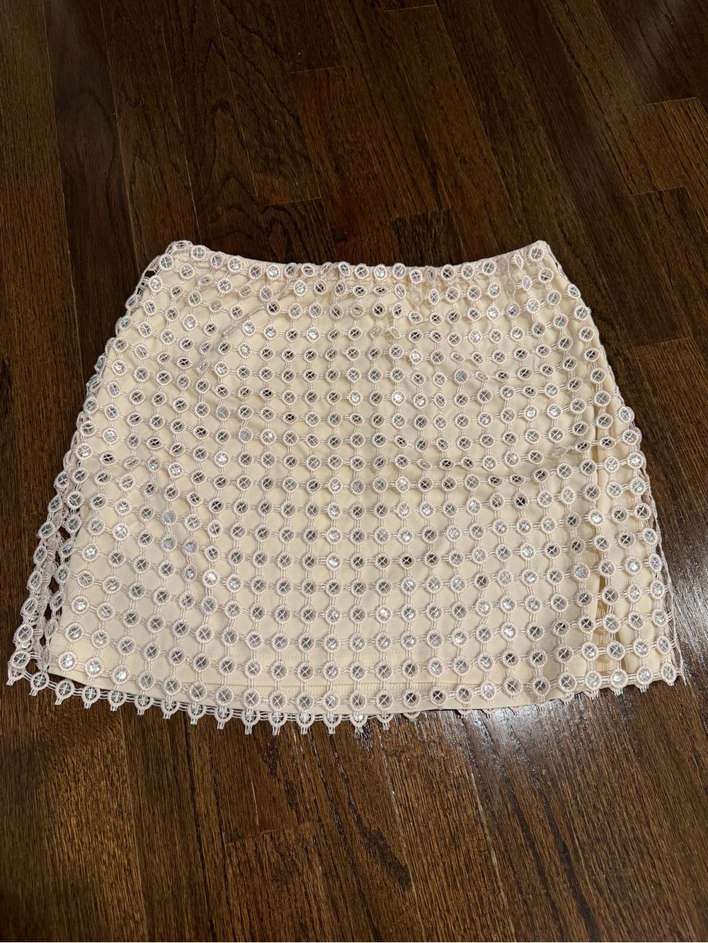 Vestique sequin mini skirt and crop top set - Picture 7 of 9